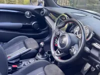 Begagnad Mini Cooper Cabriolet Sport 136 HK (100 kW) 2019 Silver Cab