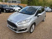 Używany Ford Fiesta Titanium 2015 Srebrny Hatchback