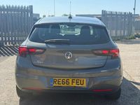 Second-hand Vauxhall Astra SRi 105 CP (77 kW) 2016 Gri Hatchback