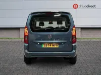 Usado Vauxhall Combo Design Edition 100 kW (136 CV) 2025 Azul Monovolumen