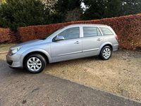 Used Vauxhall Astra Club 123 HP (90 kW) 2006 Silver Estate