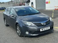 Used Toyota Avensis 124 HP (91 kW) 2014 Grey Estate