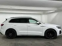 Used VW Touareg R-line 231 HP (169 kW) 2023 White SUV
