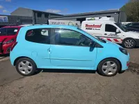 Używany Renault Twingo Dynamique 75 KM (55 kW) 2012 Niebieski Hatchback