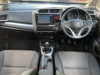 Second-hand Honda Jazz EX 102 CP (75 kW) 2017 Alb Hatchback