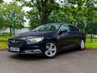 Used Vauxhall Insignia SRi 2017 Blue Hatchback