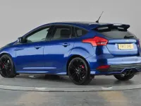 Used Ford Focus ST 250 HP (183 kW) 2017 Blue Hatchback