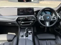 Usado BMW 530e M Sport 288 CV (211 kW) 2022 Blanco