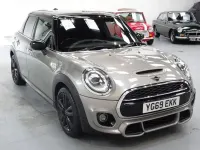 Usado Mini Cooper S Hatch 192 HP (141 kW) 2019 Prateado Citadino