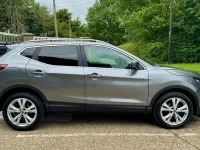 Used Nissan Qashqai N-Connecta 115 HP (84 kW) 2018 Grey SUV