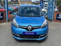 used Renault Scénic III 1.5 DYNAMIQUE TOMTOM DCI EDC 5d AUTO 110 BHP