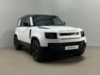 Usado Land Rover Defender SE Dynamic 245 HP (180 kW) 2025 Branco SUV