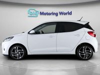 Used Hyundai i10 Premium 83 HP (61 kW) 2020 White Hatchback