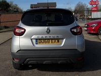 Used Renault Captur Iconic 90 HP (66 kW) 2018 Silver/black SUV