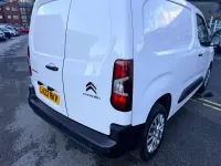 Used Citroën Berlingo 99 HP (72 kW) 2022 White MPV