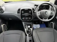 Usado Renault Captur Play 90 HP (66 kW) 2018 Azul SUV