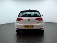 Used VW Golf VII R-line Edition 150 HP (110 kW) 2017 White Hatchback