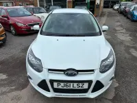Used Ford Focus Zetec 115 HP (84 kW) 2011 White Hatchback