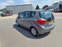 Used Vauxhall Meriva 100 HP (73 kW) 2011 Brown MPV
