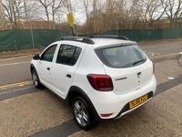 Used Dacia Sandero Essentiel 90 HP (66 kW) 2018 White Hatchback