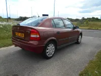 Used Vauxhall Astra Club 2001 Red Hatchback
