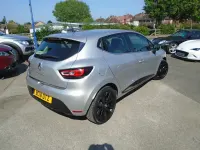 Used Renault Clio Dynamique 90 HP (66 kW) 2018 Silver Hatchback
