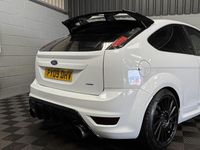 Used Ford Focus ST 2009 White Hatchback