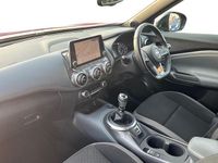 Used Nissan Juke N-Connecta 112 HP (82 kW) 2021 Red SUV