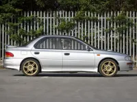 Begagnad Subaru Impreza 1999 Silver Sedan