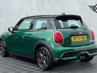 Gebraucht Mini Cooper S Classic 178 PS (130 kW) 2022 Grün Kleinwagen