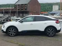 Used Citroën e-C4 Shine 100 kW (136 HP) 2022 White Hatchback
