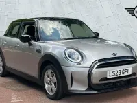 Used Mini Cooper Classic 134 HP (98 kW) 2023 Silver Hatchback