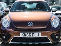 Usado VW Beetle Dune 150 HP (110 kW) 2016 Castanho Citadino