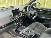 Begagnad Audi Q5 Black Edition 190 HK (139 kW) 2020 Grå SUV