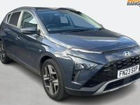 Usado Hyundai Bayon Premium 100 HP (73 kW) 2023 Cinzento SUV