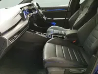 Second-hand VW Golf VIII R 333 CP (244 kW) 2023 Albastru Hatchback