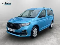 Używany Ford Tourneo Titanium 2023 Niebieski Kombi