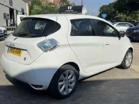 Used Renault Zoe Dynamique 2016 White Hatchback
