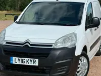 Used Citroën Berlingo 75 HP (55 kW) 2016 White MPV