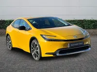 Used Toyota Prius 2025 Yellow Hatchback