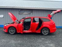 Used Ford Focus ST-Line 140 HP (102 kW) 2017 Red Estate