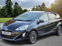 Used Toyota Yaris 100 HP (73 kW) 2015 Black Hatchback