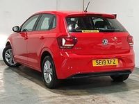 Used VW Polo SE 95 HP (69 kW) 2019 Red Hatchback