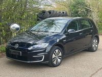 Begagnad VW e-Golf 100 kW (136 HK) 2020 Svart Halvkombi