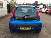 Used Peugeot 107 68 HP (50 kW) 2011 Blue Hatchback
