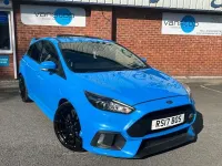 Begagnad Ford Focus RS 350 HK (257 kW) 2017 Blå Halvkombi