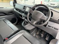 Używany Citroën Dispatch 100 KM (73 kW) 2020 Biały Minivan
