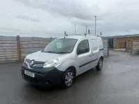 Używany Renault Kangoo Business 2019 Srebrny Minivan