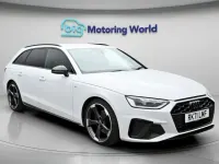 Używany Audi A4 Black Edition 190 KM (139 kW) 2021 Biały Kombi