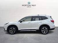 Used Subaru Forester Premium 148 HP (108 kW) 2024 White SUV